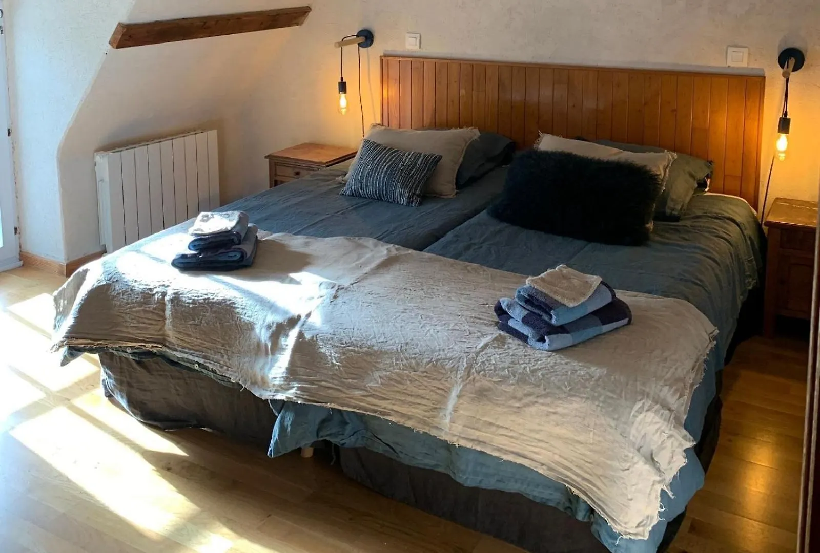 La Ville Es Renais - Ferme Et Maison D'Hotes Insolite Erquy